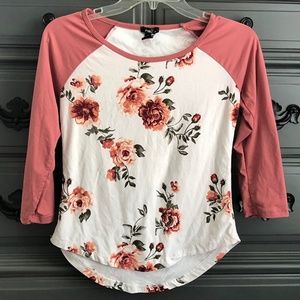 Rue21 baseball tee with Roses XS